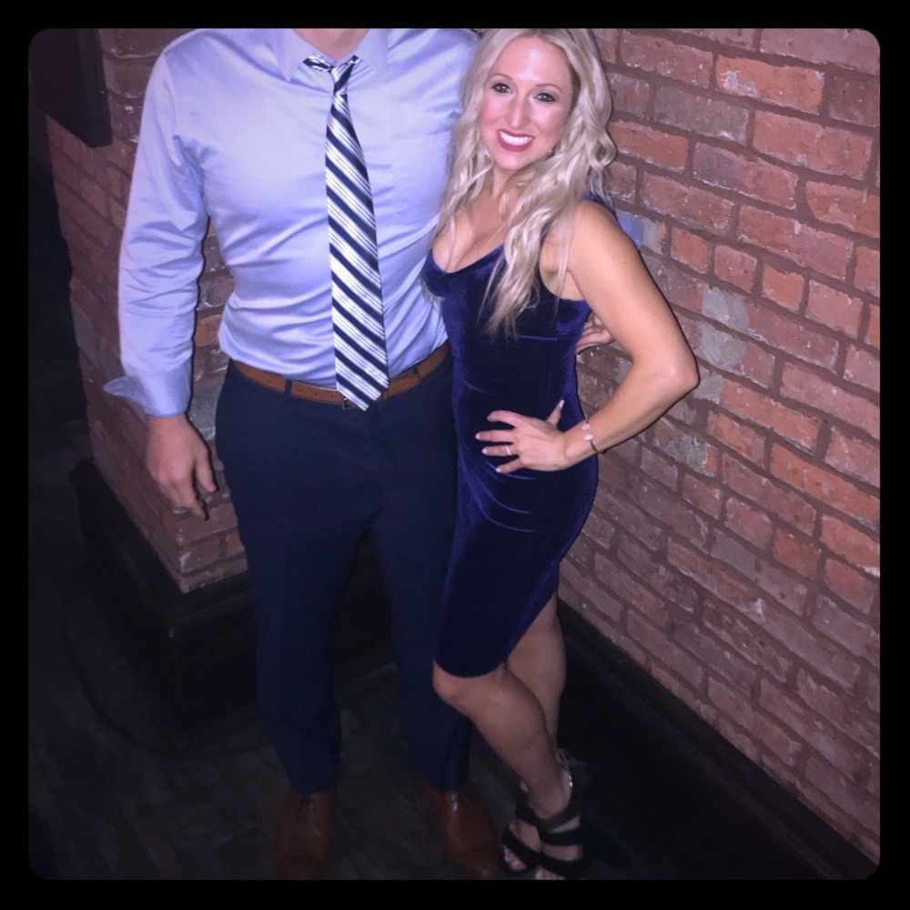 Blue velvet scoop neck midi dress